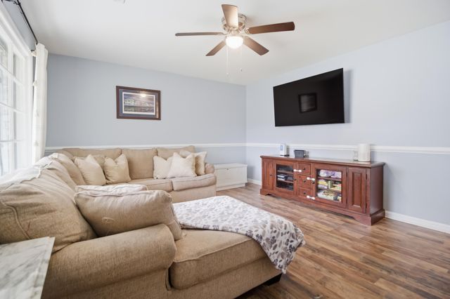 123 Foxborough Road, Goose Creek, SC 29445