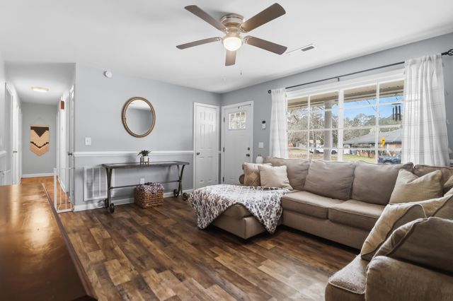 123 Foxborough Road, Goose Creek, SC 29445