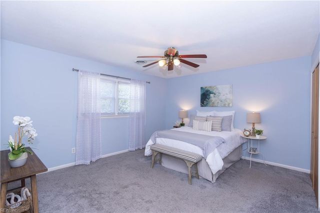 302 Beechmount DR, Hampton, VA 23669