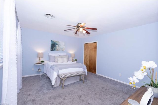 302 Beechmount DR, Hampton, VA 23669