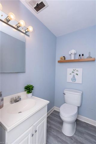 302 Beechmount DR, Hampton, VA 23669