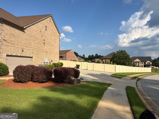 105 Way Point Drive, Stockbridge, GA 30281