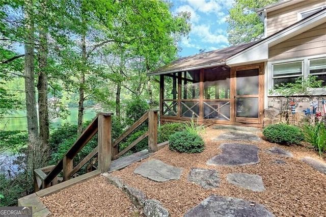 768 Wexford Way, Lakemont, GA 30552