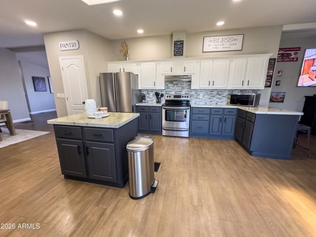 7022 W KAREN LEE Lane, Peoria, AZ 85382