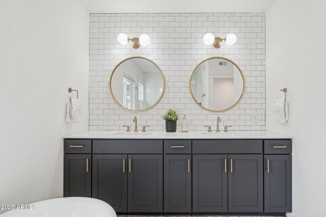 2310 N 11th Street, Phoenix, AZ 85006