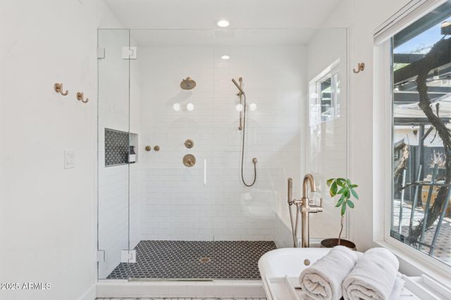 2310 N 11th Street, Phoenix, AZ 85006