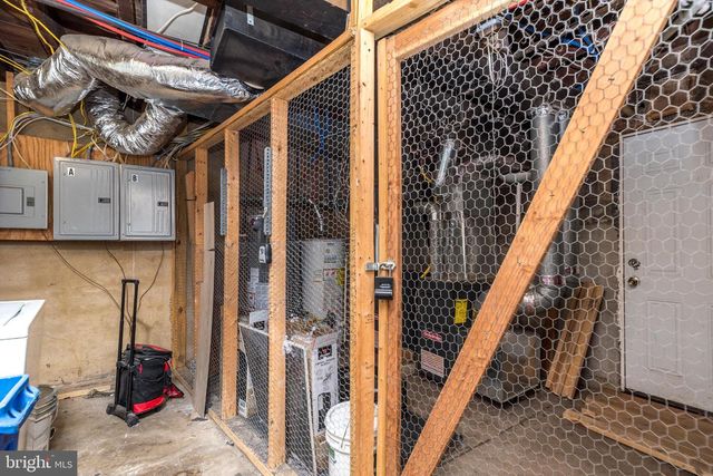 1921 W NEDRO AVE, Philadelphia, PA 19141