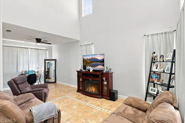 14993 Oak Spring, Fontana, CA 92336