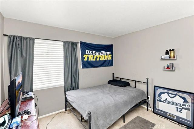 14993 Oak Spring, Fontana, CA 92336
