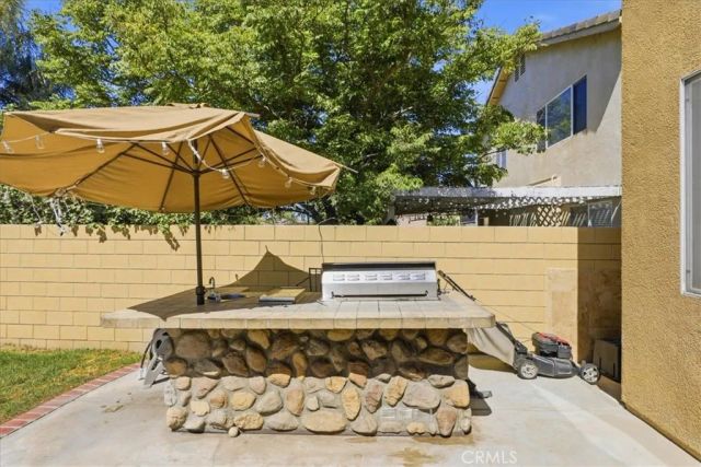 14993 Oak Spring, Fontana, CA 92336
