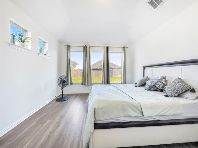 114 Contrada Grace LN, Hutto, TX 78634