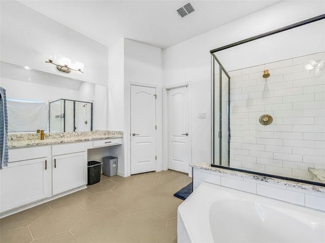 114 Contrada Grace LN, Hutto, TX 78634