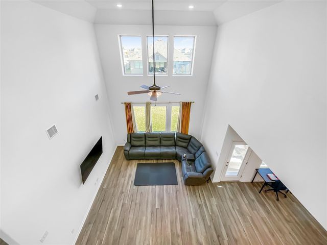 114 Contrada Grace LN, Hutto, TX 78634