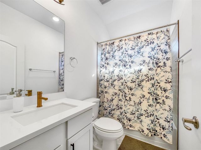 114 Contrada Grace LN, Hutto, TX 78634