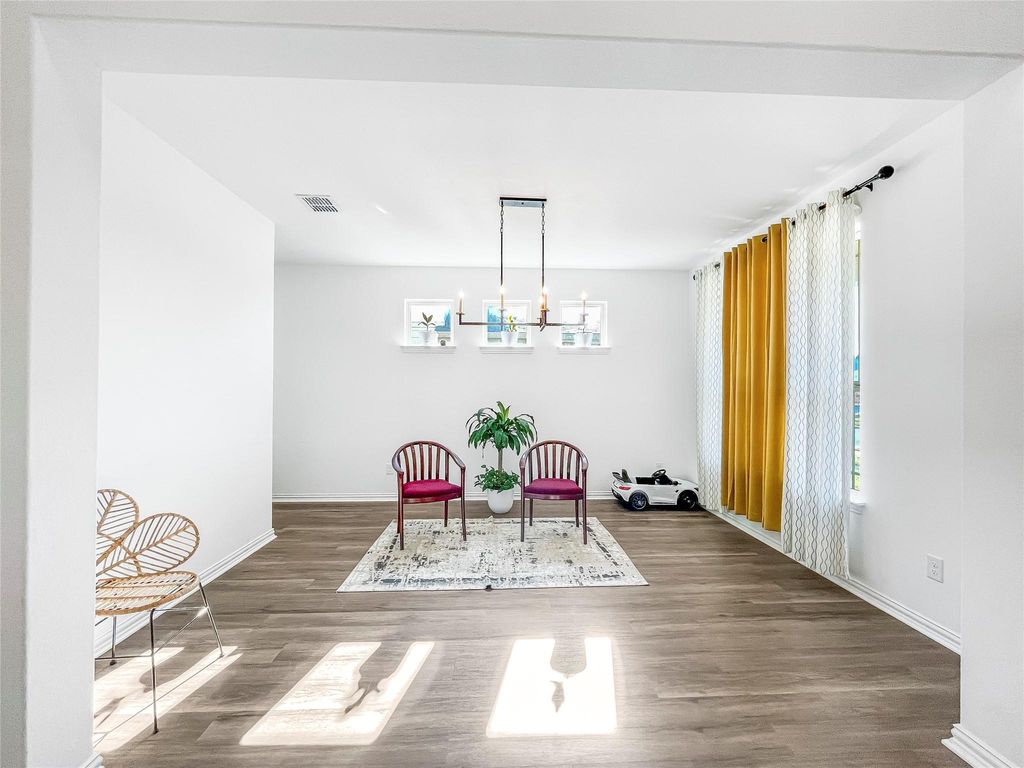 114 Contrada Grace LN, Hutto, TX 78634