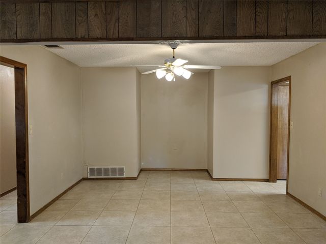 204 Bremen Drive, Hurst, TX 76054