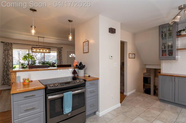 13257 Strong Boulevard, South Rockwood Village, MI 48179