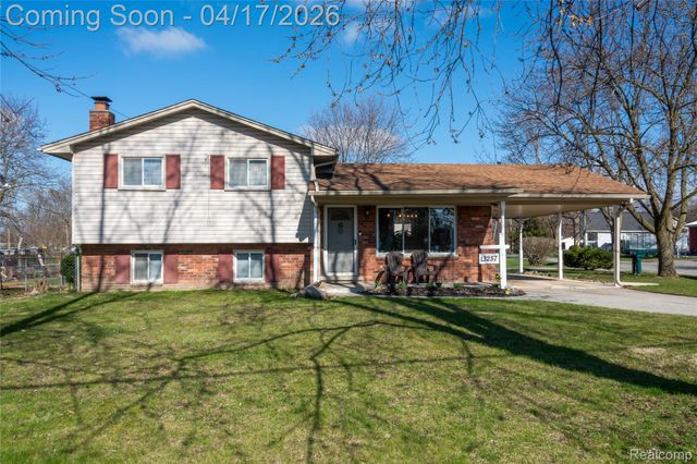 13257 Strong Boulevard, South Rockwood Village, MI 48179