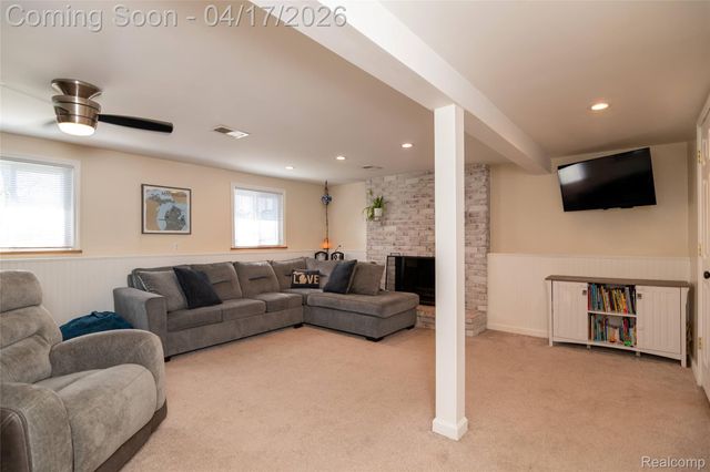 13257 Strong Boulevard, South Rockwood Village, MI 48179