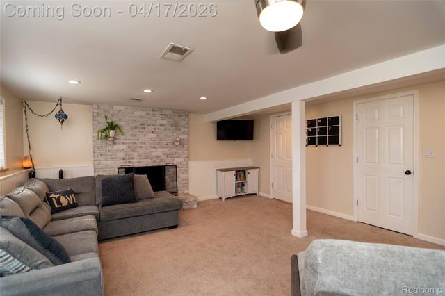 13257 Strong Boulevard, South Rockwood Village, MI 48179