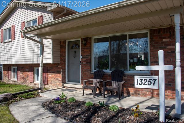 13257 Strong Boulevard, South Rockwood Village, MI 48179