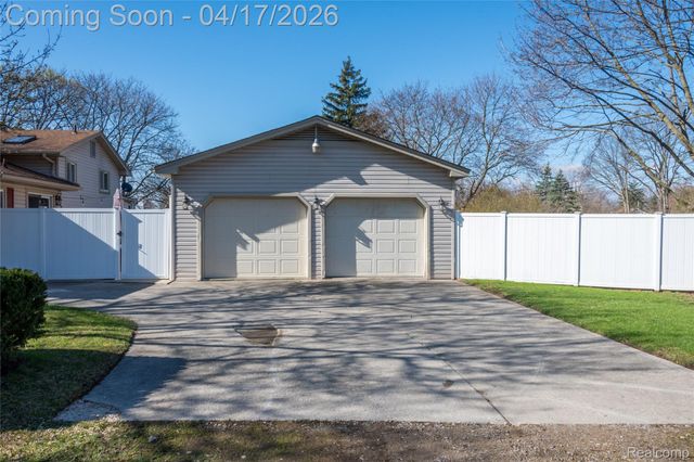 13257 Strong Boulevard, South Rockwood Village, MI 48179