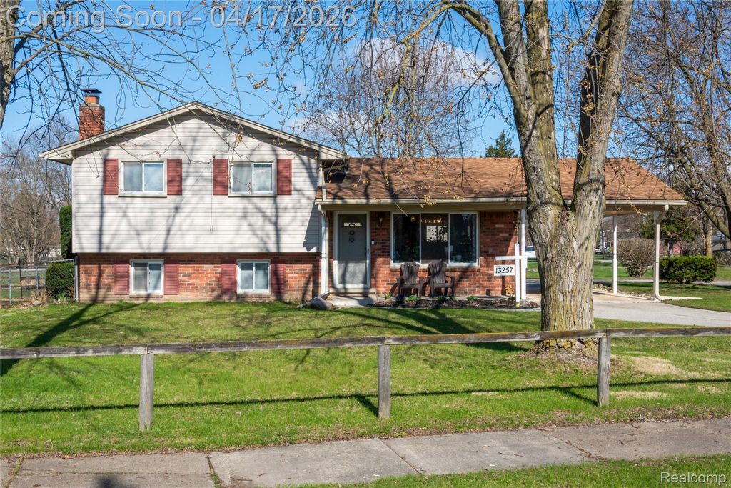 13257 Strong Boulevard, South Rockwood Village, MI 48179