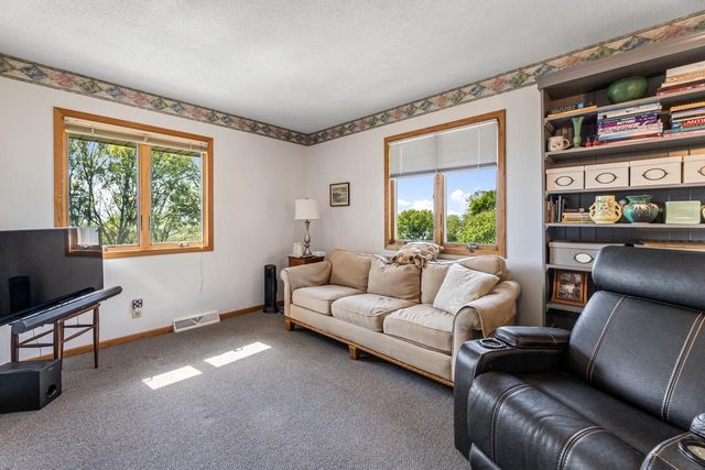 W216 Thomas ROAD, Fountain City, WI 54629