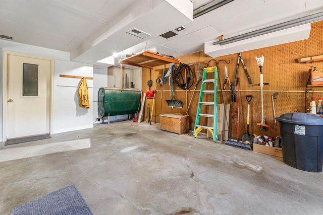 W216 Thomas ROAD, Fountain City, WI 54629