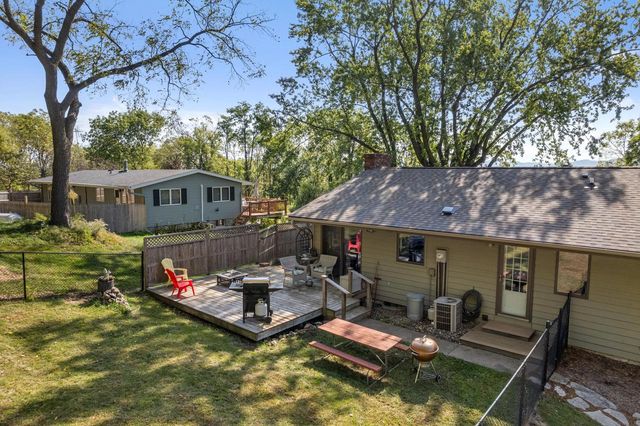 W216 Thomas ROAD, Fountain City, WI 54629