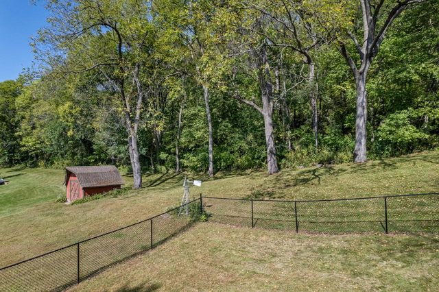 W216 Thomas ROAD, Fountain City, WI 54629