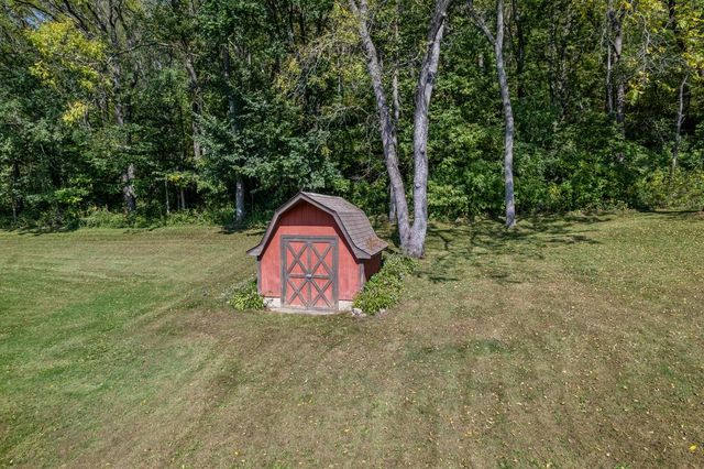 W216 Thomas ROAD, Fountain City, WI 54629