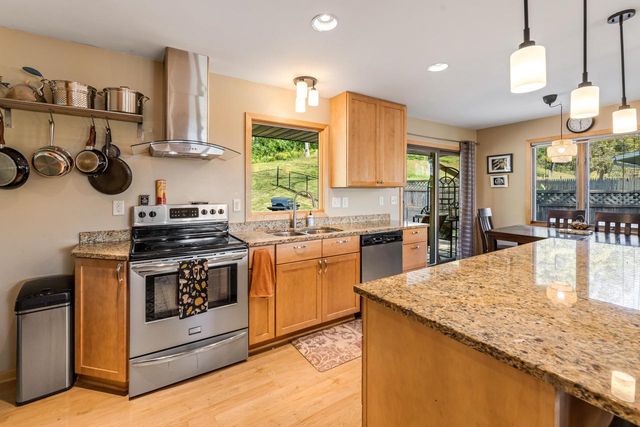 W216 Thomas ROAD, Fountain City, WI 54629