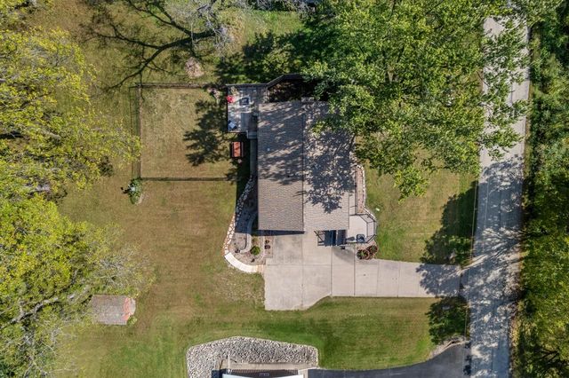 W216 Thomas ROAD, Fountain City, WI 54629