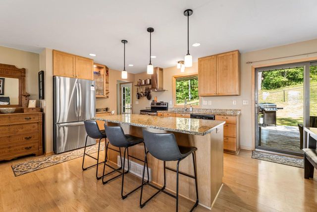 W216 Thomas ROAD, Fountain City, WI 54629