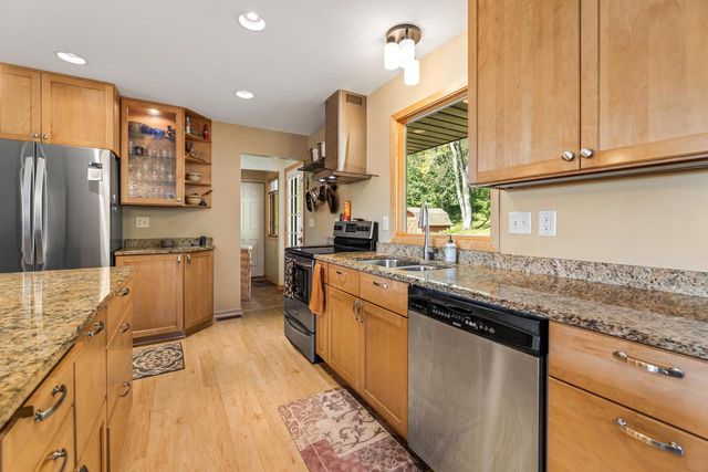 W216 Thomas ROAD, Fountain City, WI 54629