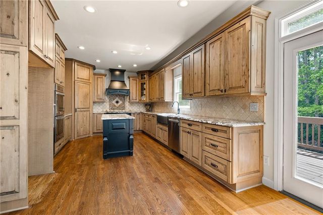1215 Winborn Terrace NW, Kennesaw, GA 30152