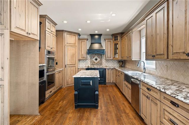 1215 Winborn Terrace NW, Kennesaw, GA 30152