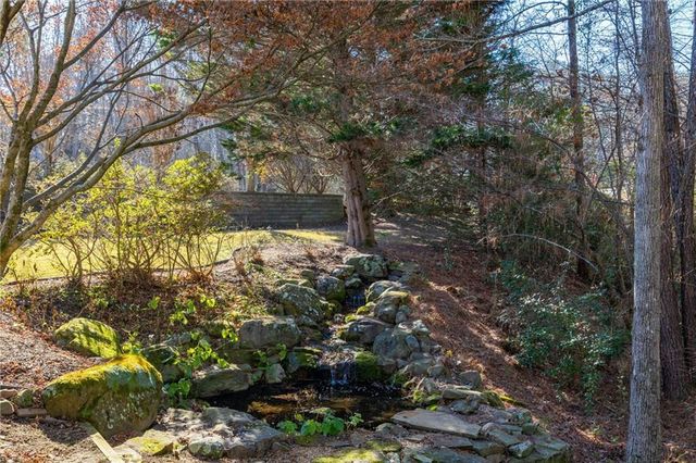 1215 Winborn Terrace NW, Kennesaw, GA 30152