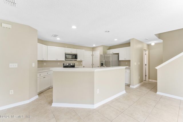 77205 COBBLESTONE Drive, Yulee, FL 32097