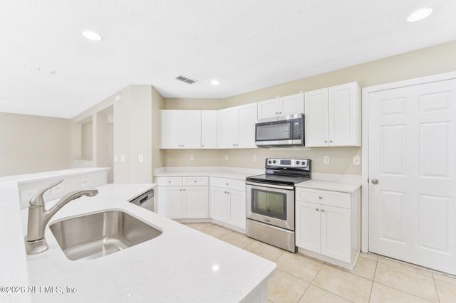 77205 COBBLESTONE Drive, Yulee, FL 32097