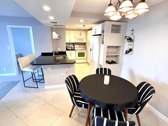 1 Las Olas Circle 313, Fort Lauderdale, FL 33316