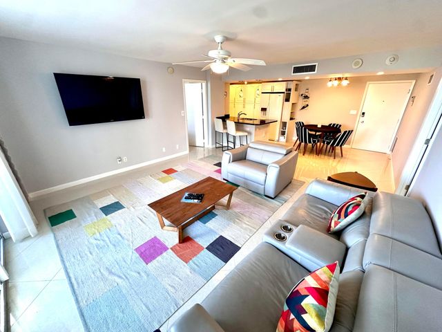 1 Las Olas Circle 313, Fort Lauderdale, FL 33316