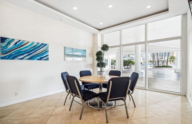 1 Las Olas Circle 313, Fort Lauderdale, FL 33316