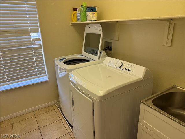 8931 West Torino Avenue, Las Vegas, NV 89148