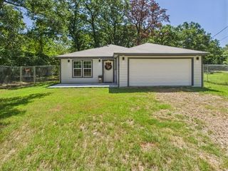 143 Kanawka Road, Mabank, TX 75156