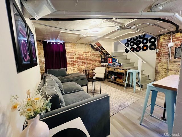 361 S Logan Street, Denver, CO 80209