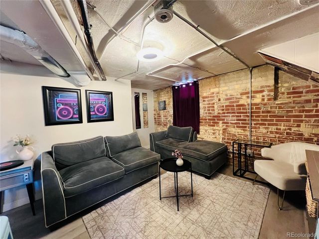 361 S Logan Street, Denver, CO 80209