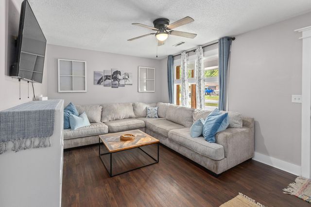 205 Bristow Drive, Summerville, SC 29483