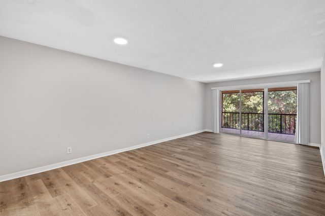 2700 Coral Springs Drive 309, Coral Springs, FL 33065